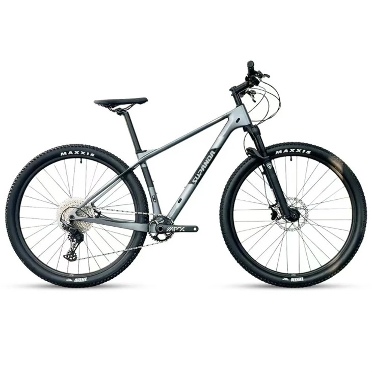 29-palcový horský bicykel z uhlíkových vlákien